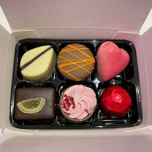 (image for) 6 Chocolates