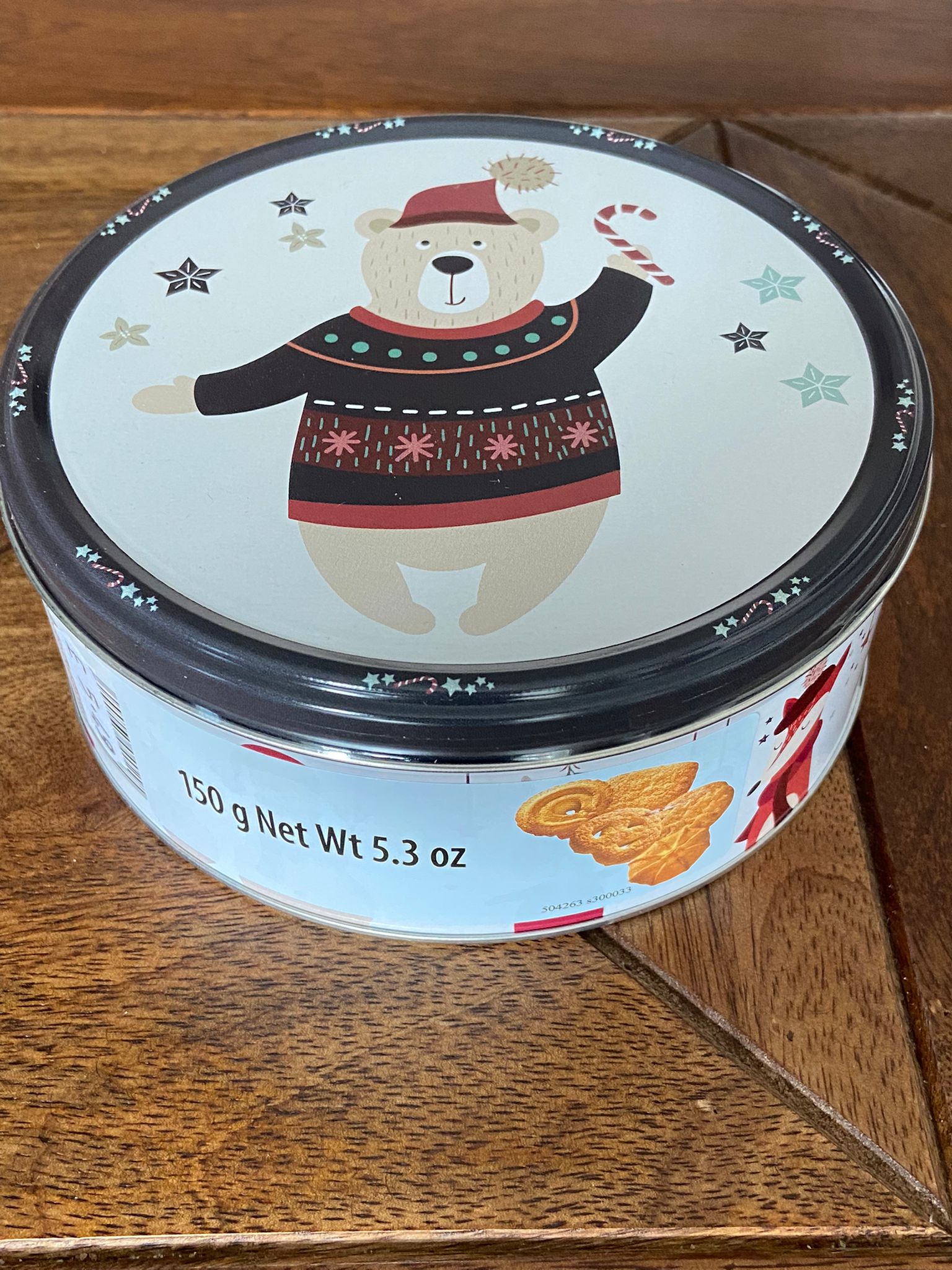 Christmas Biscuit Tin with Bear Harald